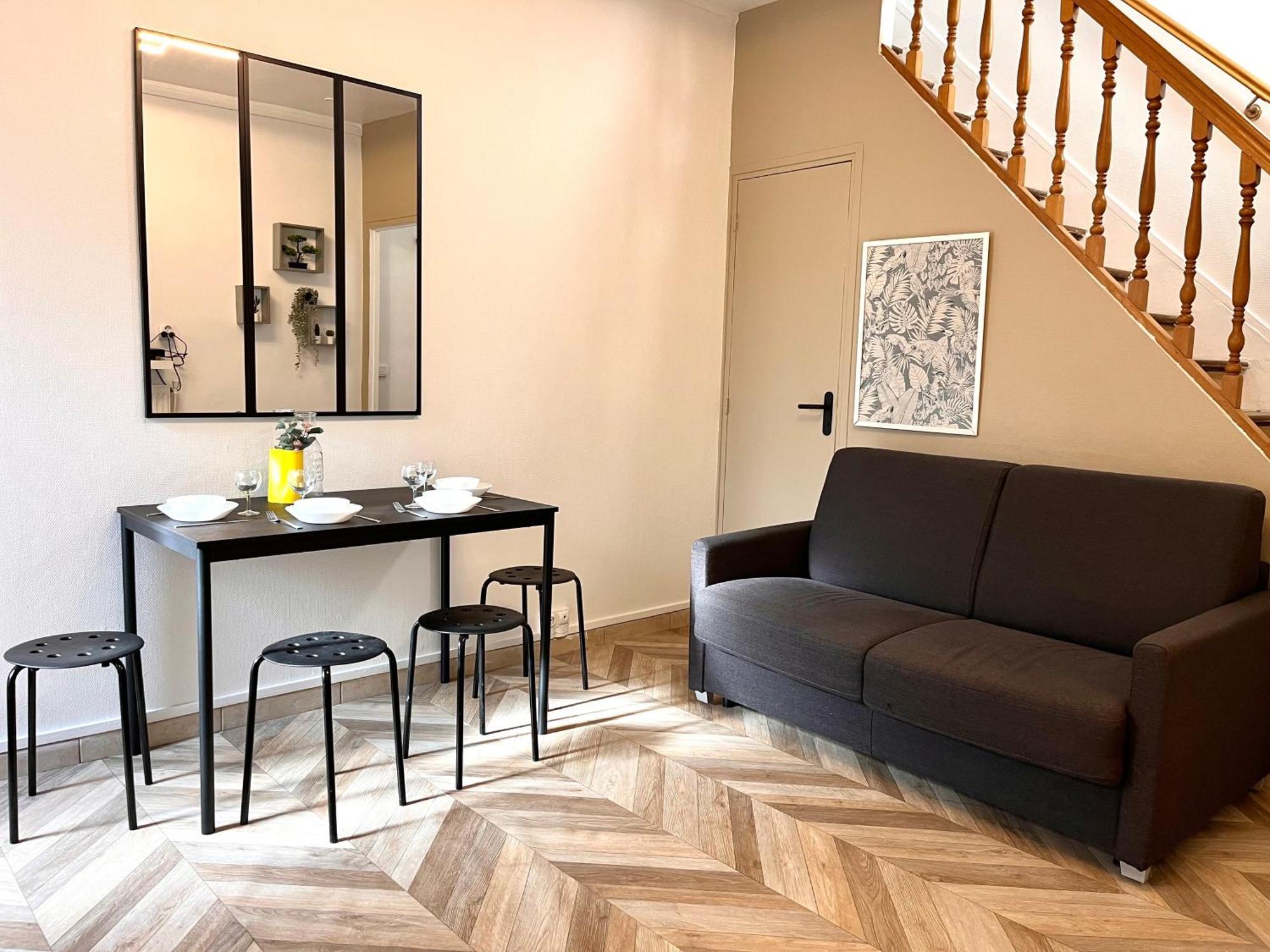 #2 Charmante Maison A 4 Min Metro 9 Bagnolet Bagian luar foto