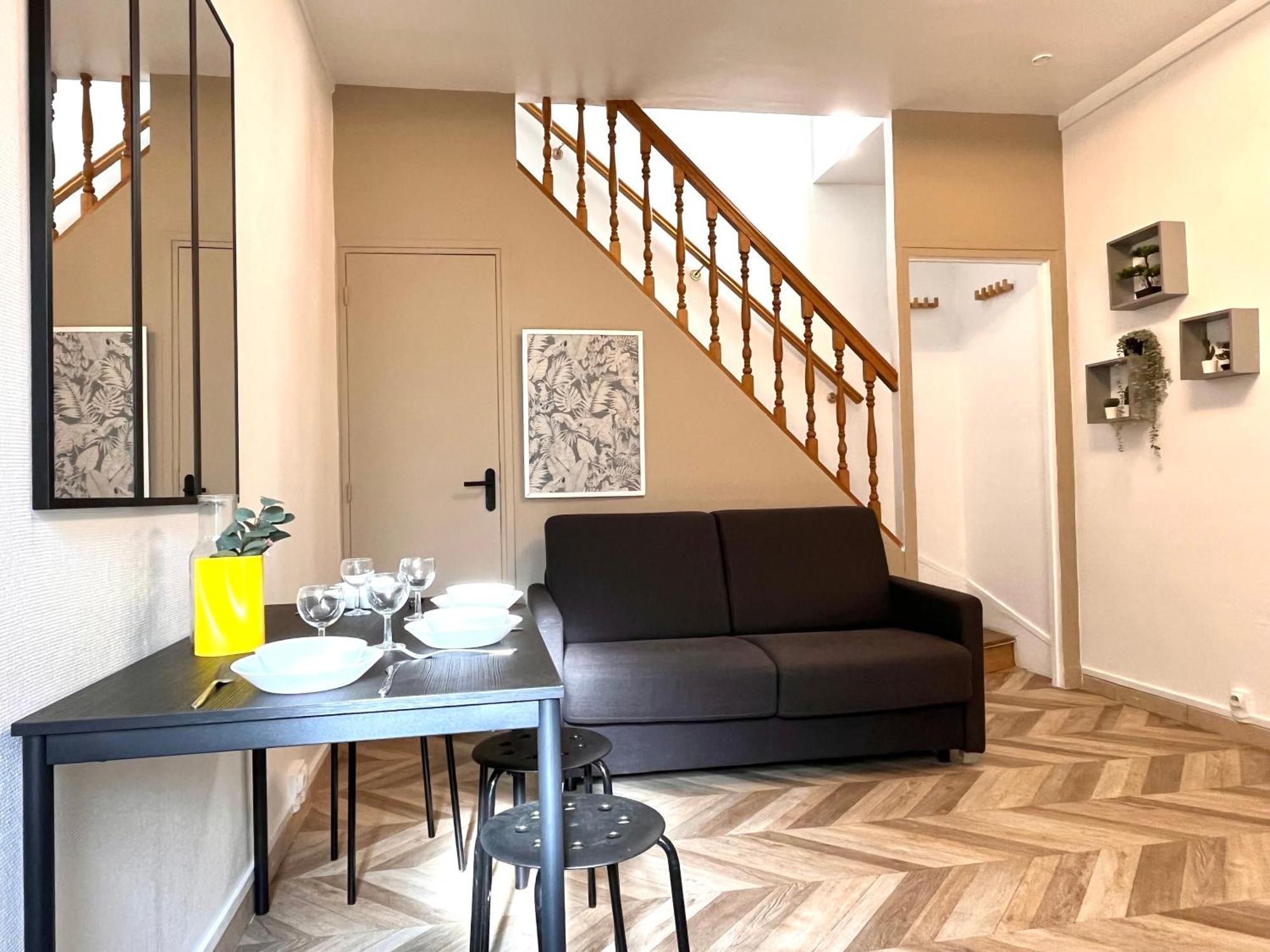 #2 Charmante Maison A 4 Min Metro 9 Bagnolet Bagian luar foto